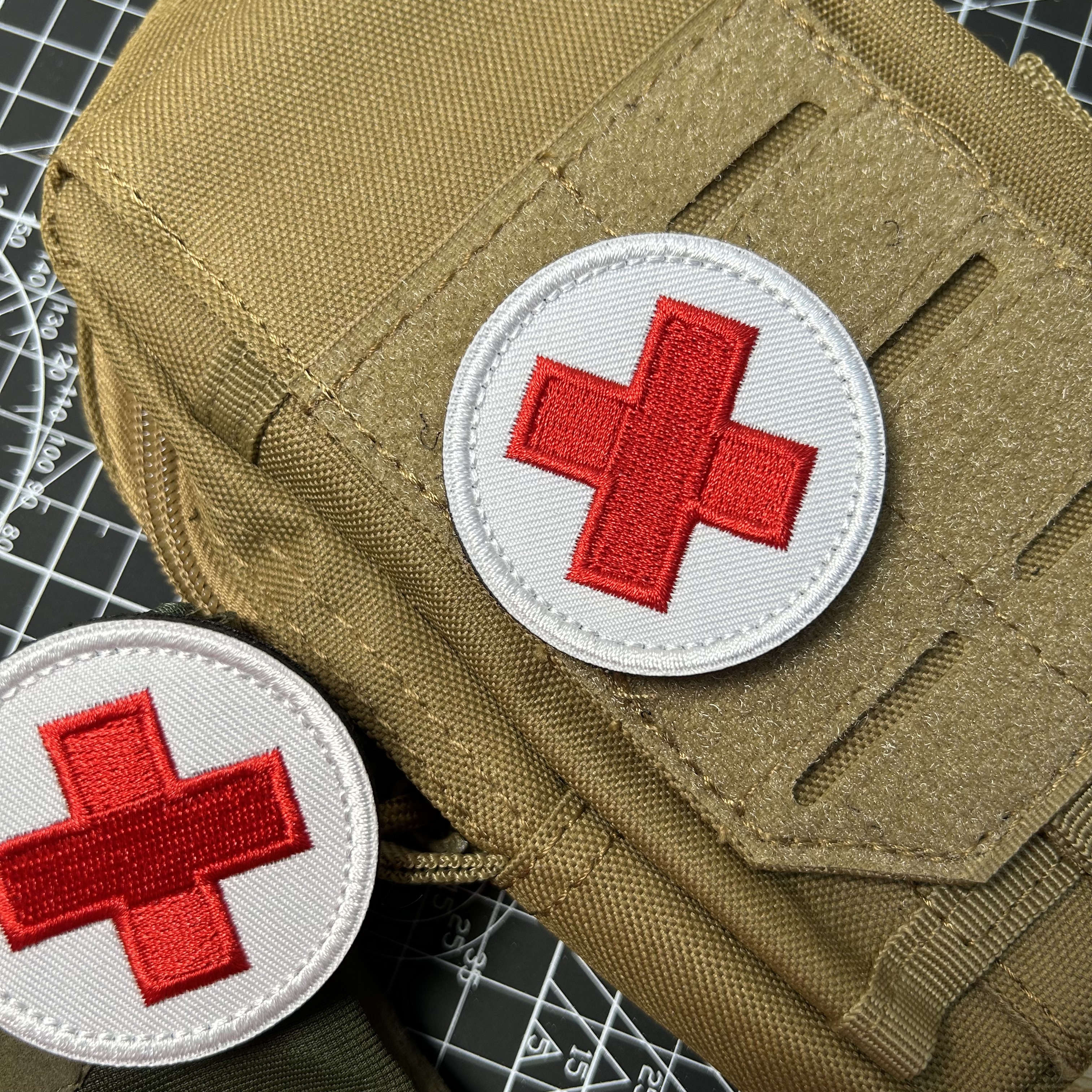 First Aid Red Cross Round Patc - First Aid Bag Kit recensie en prijs